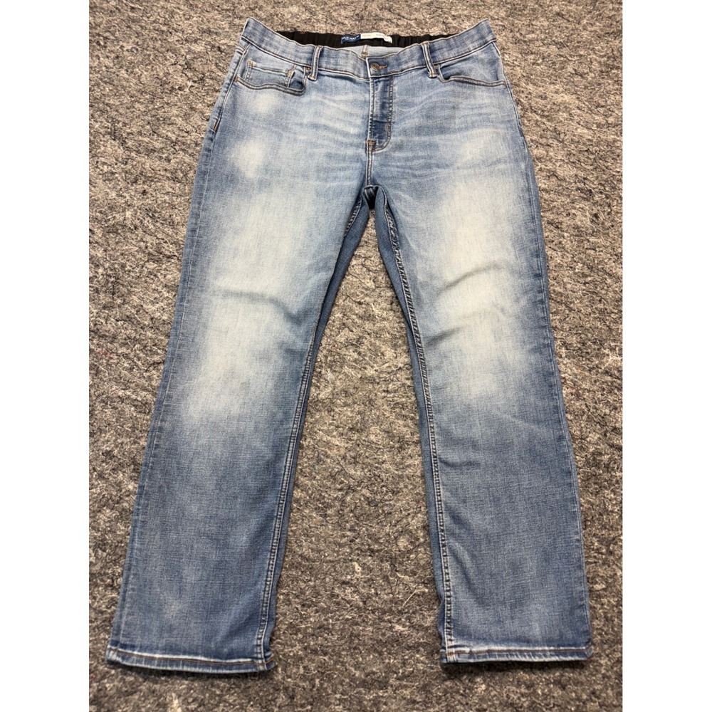 Old Navy 360 Stretch Straight Leg Jeans Mens 38x30 Light Wash Blue Denim Comfort - Picture 1 of 13